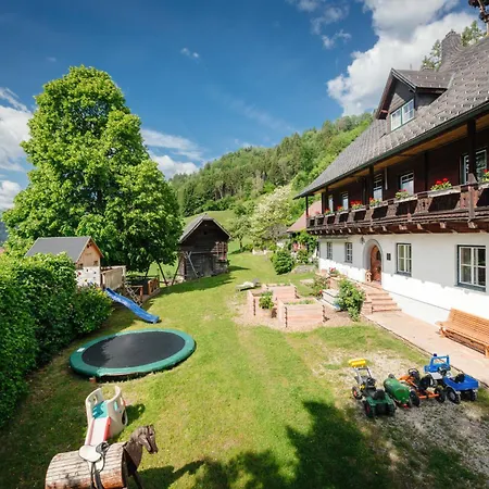 Апартаменты Die Ringdorferin - Boutique Farmhouse In Ski Amade Region - Natur Ruhe Schladming-Dachstein-Card Klazenberg
